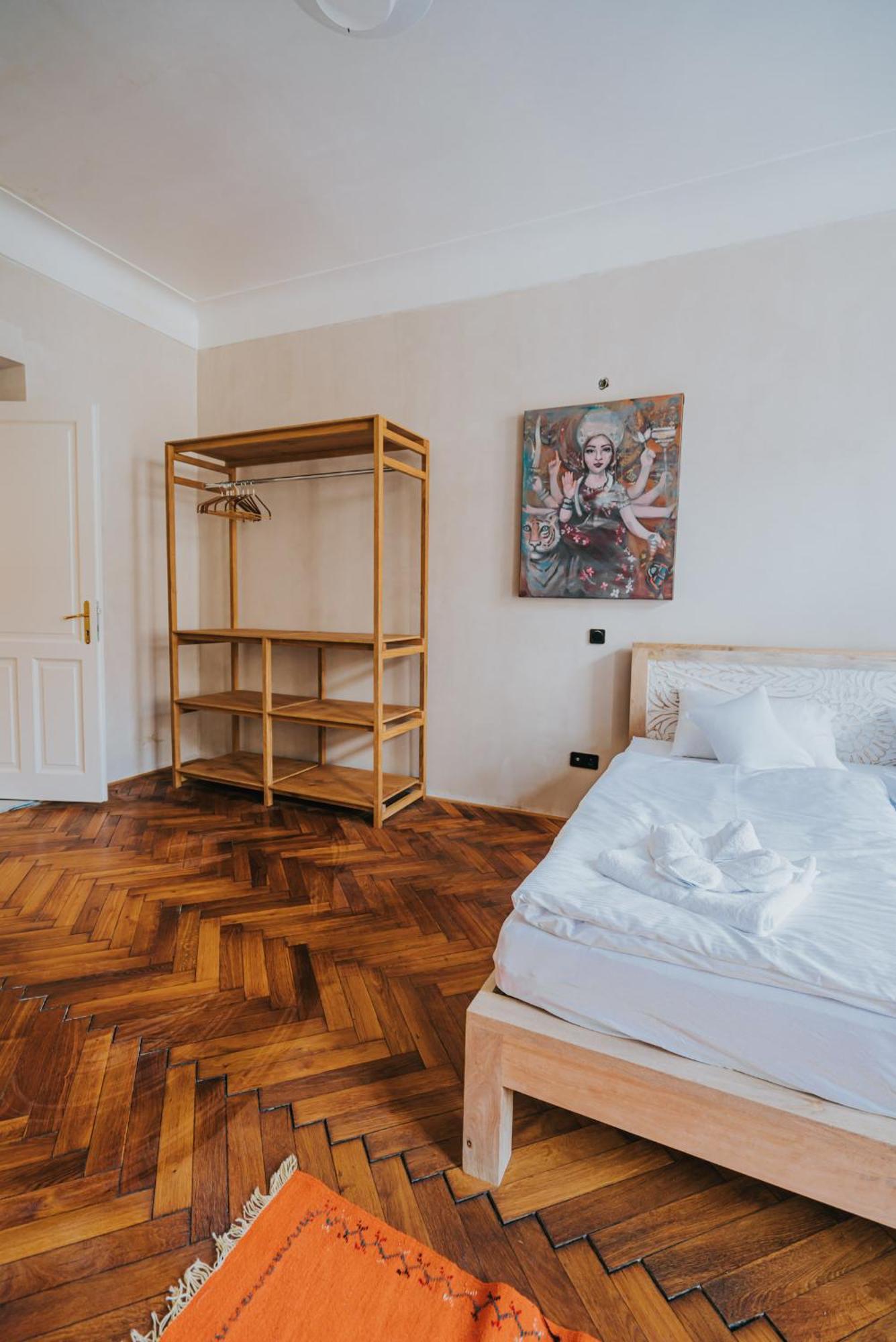 Bohemian Experience Aparthotel Прага Екстериор снимка