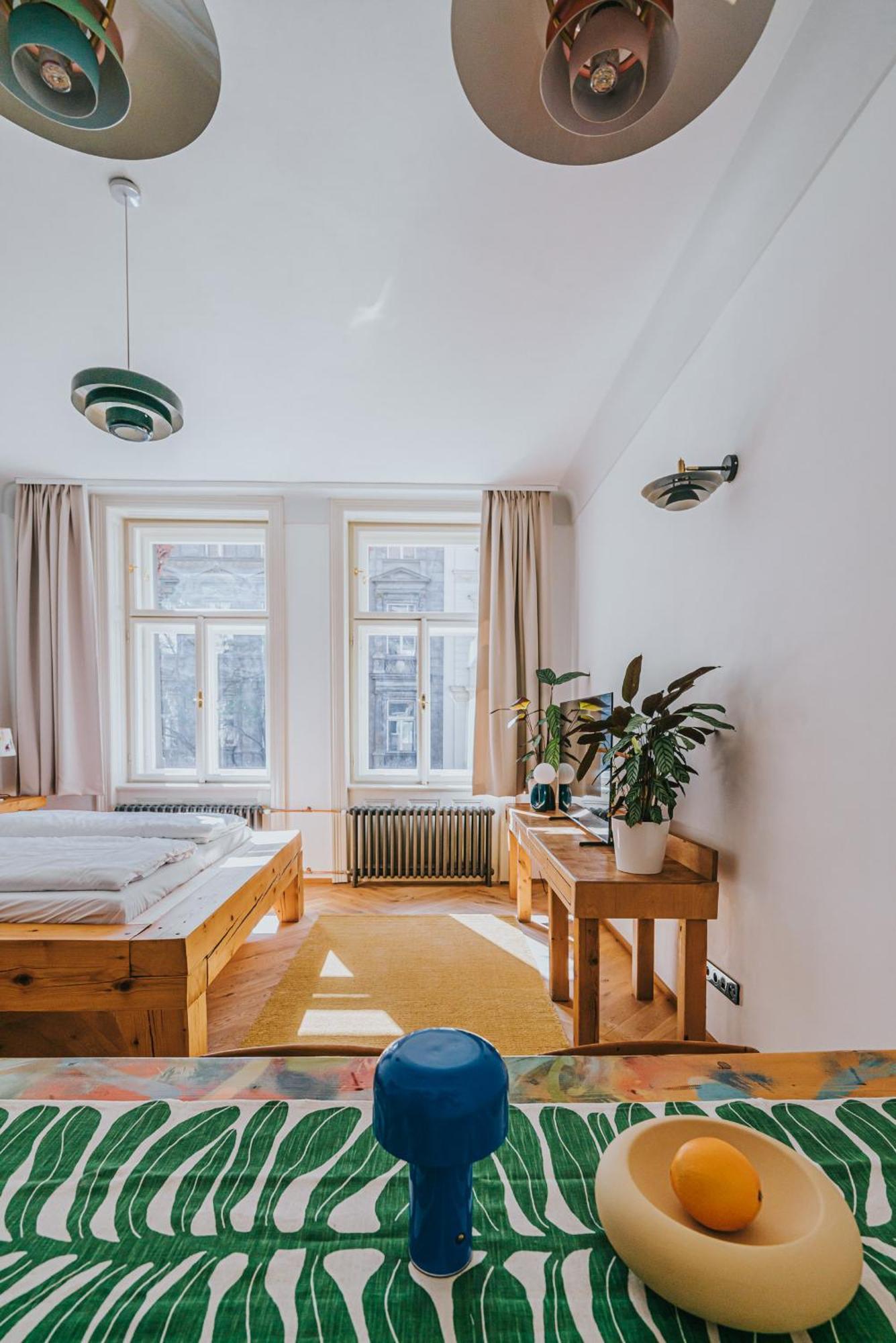 Bohemian Experience Aparthotel Прага Екстериор снимка