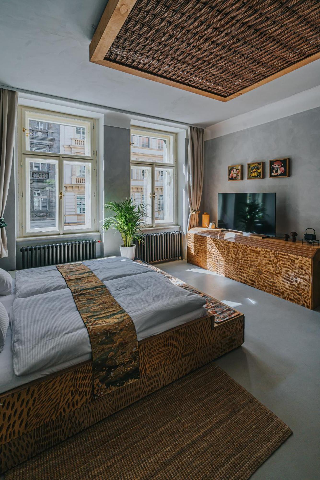 Bohemian Experience Aparthotel Прага Екстериор снимка