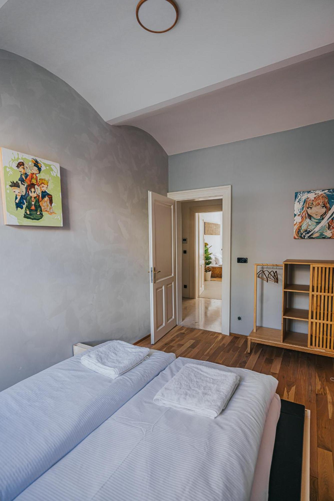 Bohemian Experience Aparthotel Прага Екстериор снимка