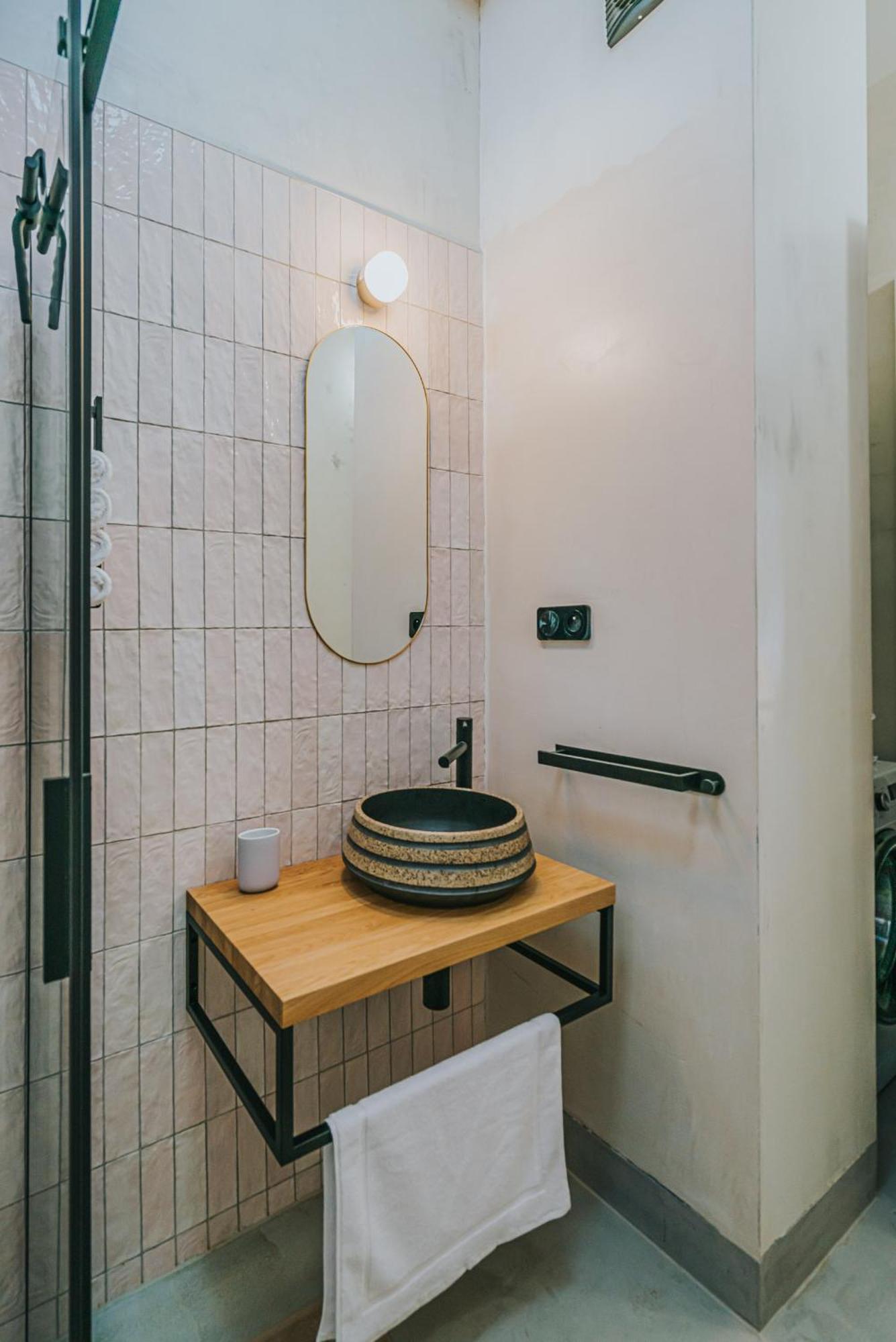 Bohemian Experience Aparthotel Прага Екстериор снимка